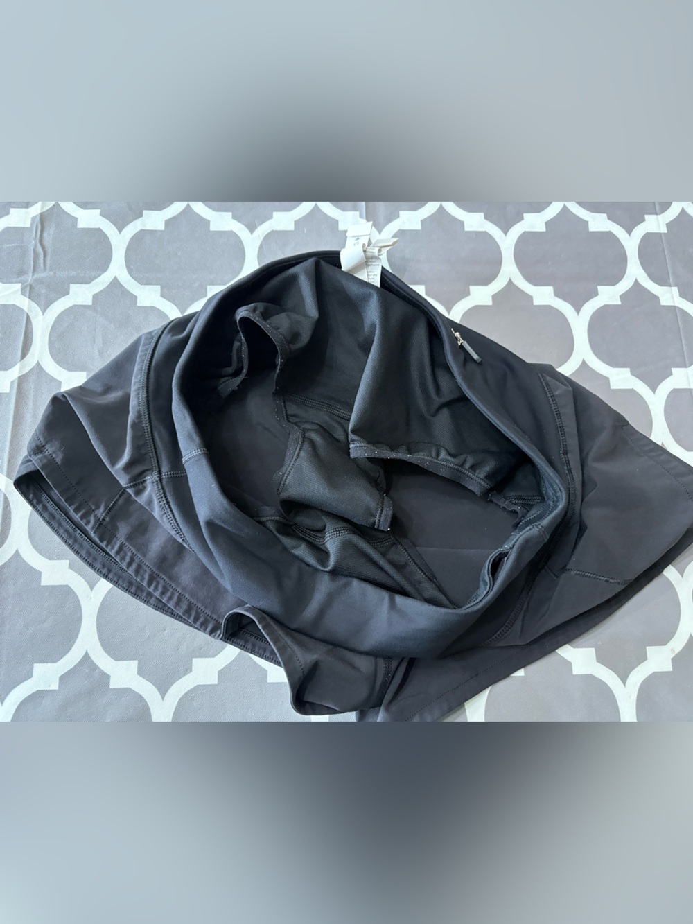 Lululemon Speed Up 2.5 inch Shorts - Picture 4 of 7